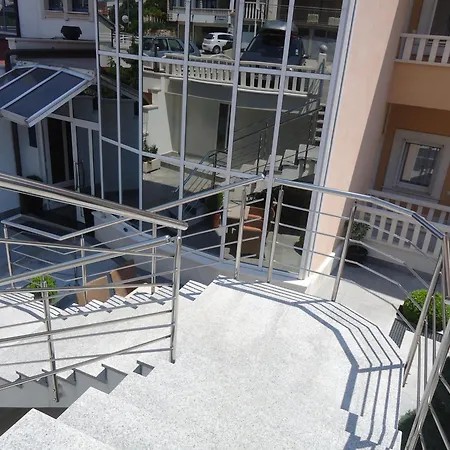 Apartment Ana *