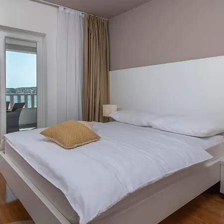 Ana Apartment