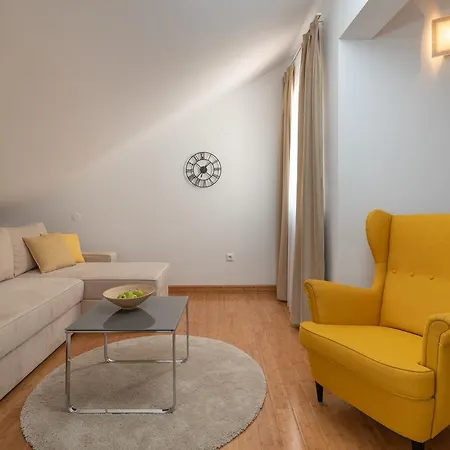 Apartment Ana *